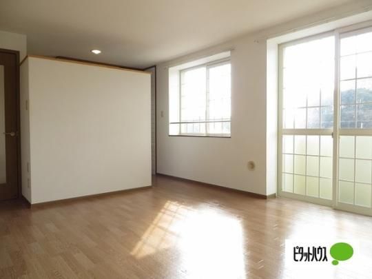 �y���̑��z�@���r���O14.5��